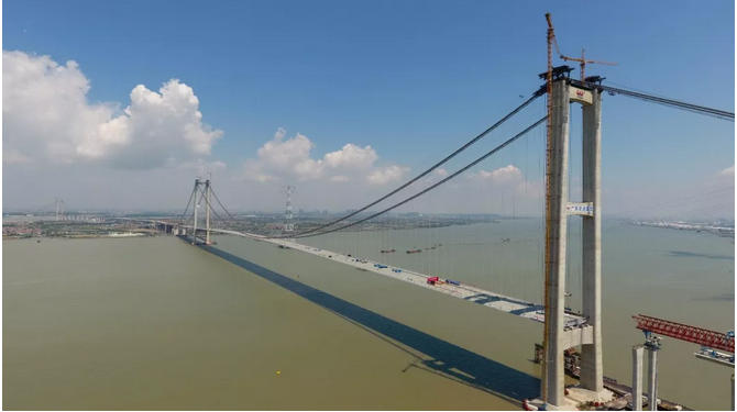 世界上跨度最大的钢箱梁悬索桥——广东虎门二桥坭洲水道桥合龙